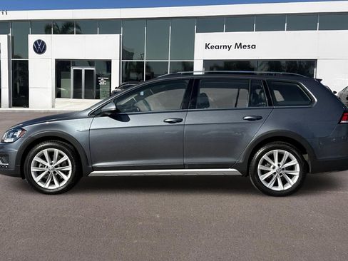 Used 2019 Volkswagen Golf Alltrack S image 7