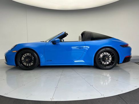 Certified 2023 Porsche 911 Targa 4S AWD/4WD image 2