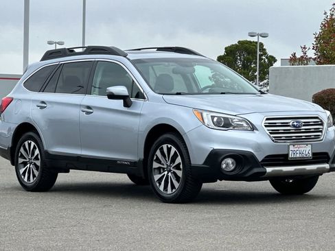 Used 2016 Subaru Outback 2.5i Limited AWD/4WD image 5