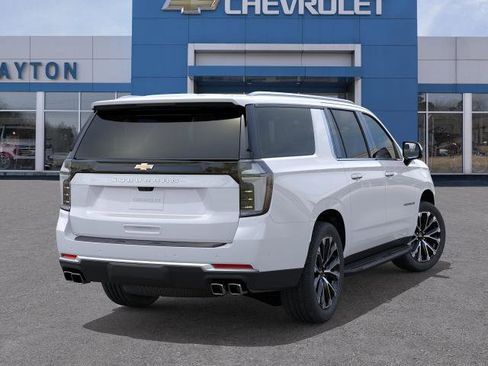 New 2026 Chevrolet Suburban High Country w/ Sun And Tow Package AWD/4WD image 26