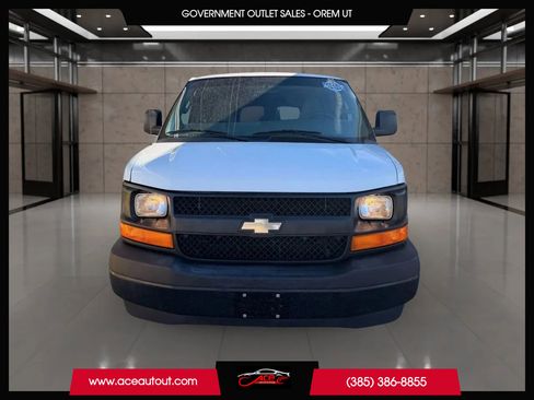 Used 2017 Chevrolet Express 2500 LS image 2