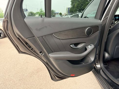 Used 2022 Mercedes-Benz GLC 300 4MATIC image 13