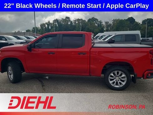Used 2019 Chevrolet Silverado 1500 Custom w/ Custom Value Package AWD/4WD image 9