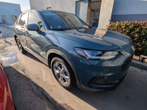 Used 2025 Honda HR-V LX image 2