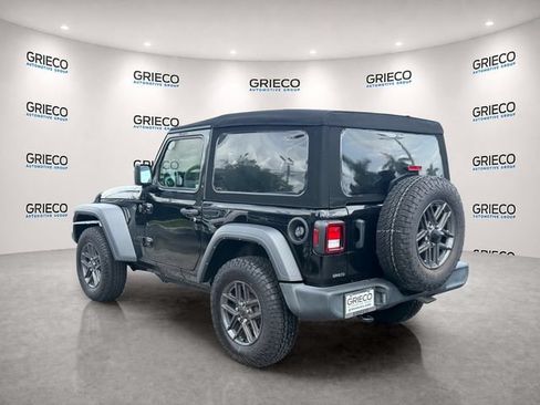 Used 2024 Jeep Wrangler Sport AWD/4WD image 5