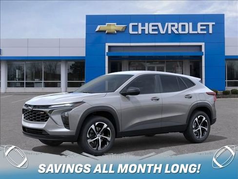 New 2026 Chevrolet Trax RS w/ Driver Confidence Package FWD image 2