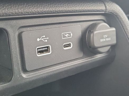 Used 2023 Honda Pilot Touring image 31