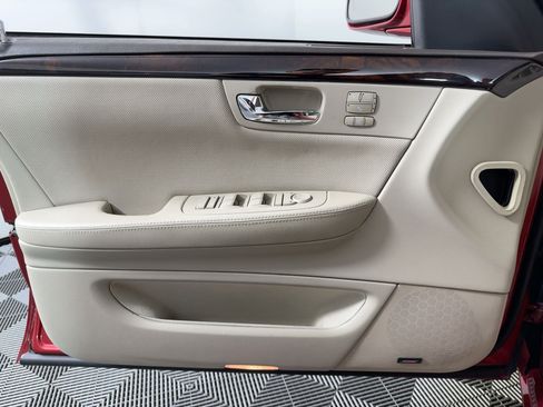 Used 2008 Cadillac DTS image 11