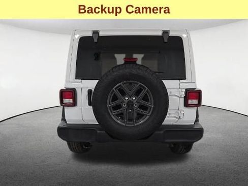 Used 2024 Jeep Wrangler Unlimited Sport AWD/4WD image 7