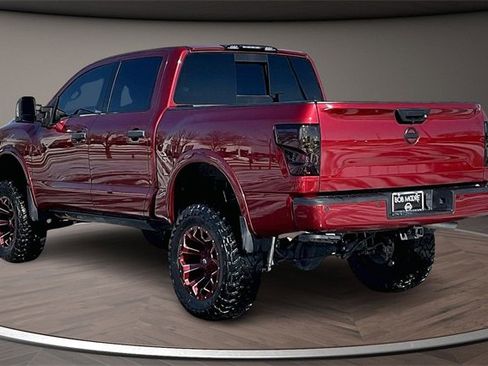 Certified 2018 Nissan Titan PRO-4X w/ Pro-4x Convenience Package image 10