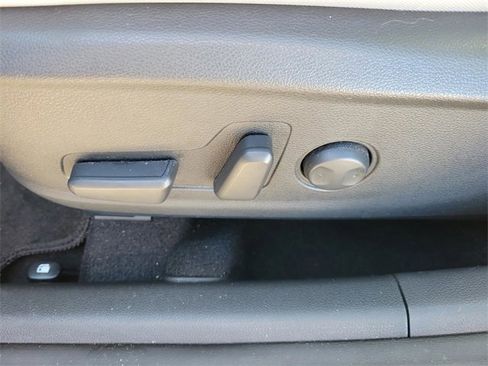 Used 2023 Hyundai Kona SEL image 16