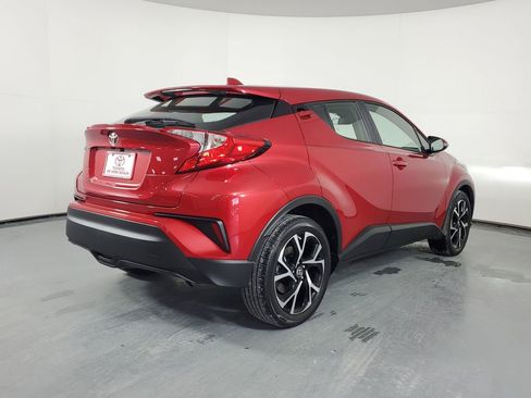 Certified 2022 Toyota C-HR XLE image 16