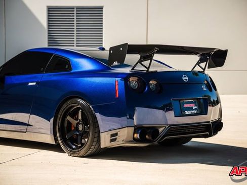 Used 2014 Nissan GT-R Premium AWD/4WD image 62