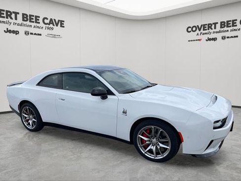 New 2025 Dodge Charger R/T Scat Pack w/ Track Pack image 3