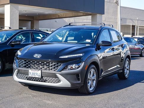 Certified 2023 Hyundai Kona SEL w/ Convenience Package image 3