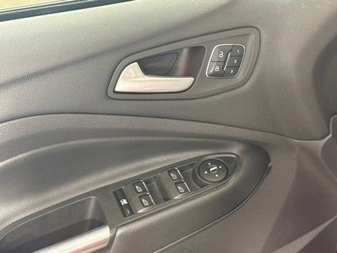 Used 2015 Ford Escape Titanium w/ Equipment Group 301A FWD image 10