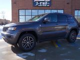 Used 2018 Jeep Grand Cherokee Trailhawk image 2