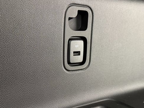 Used 2018 Chevrolet Traverse Premier AWD/4WD image 33