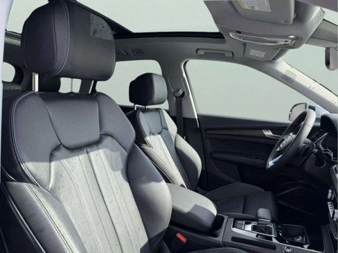 Certified 2025 Audi Q5 2.0T Premium Plus w/ Premium Plus Package AWD/4WD image 29