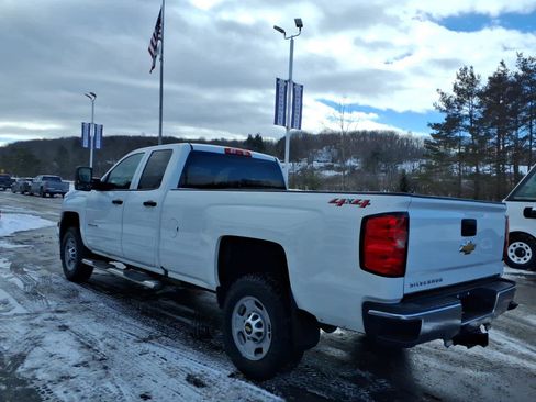 Used 2019 Chevrolet Silverado 2500 W/T w/ WT Convenience Package image 4