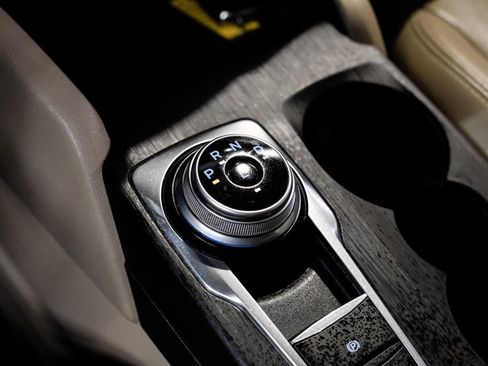 Used 2020 Ford Escape SEL image 24