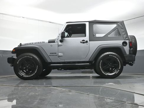 Used 2016 Jeep Wrangler Sport w/ Quick Order Package 24S AWD/4WD image 28