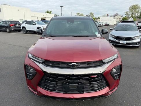 Used 2023 Chevrolet TrailBlazer RS w/ Convenience Package AWD/4WD image 2