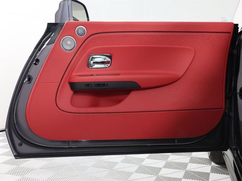 New 2026 Rolls-Royce Spectre Black Badge image 23