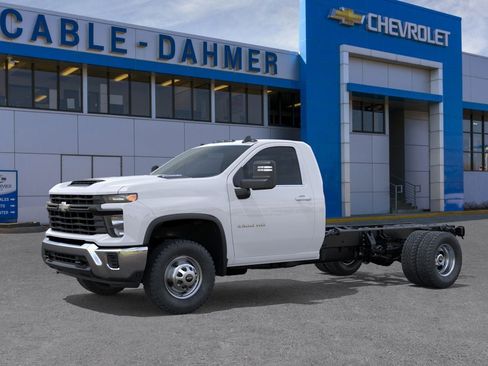 New 2026 Chevrolet Silverado 3500 W/T w/ WT Convenience Package image 2
