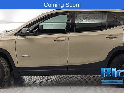 Used 2022 GMC Terrain AT4 w/ Infotainment Package II AWD/4WD image 5