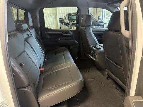 Used 2022 GMC Sierra 1500 SLT w/ SLT Premium Plus Package AWD/4WD image 28