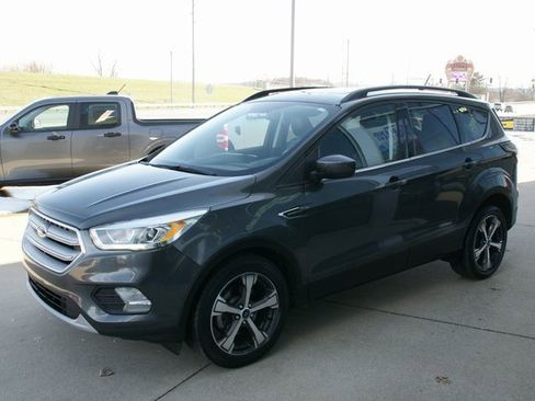 Used 2018 Ford Escape SEL image 5