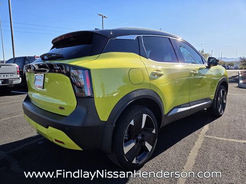 New 2025 Nissan Kicks SR w/ SR Premium Package image 4