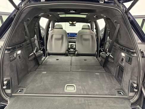 Used 2024 BMW X7 M60i AWD/4WD image 48