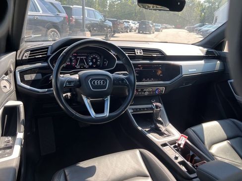 Used 2024 Audi Q3 2.0T Premium image 17