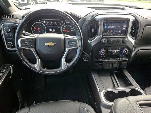 Used 2022 Chevrolet Silverado 2500 LTZ w/ LTZ Premium Package AWD/4WD image 11