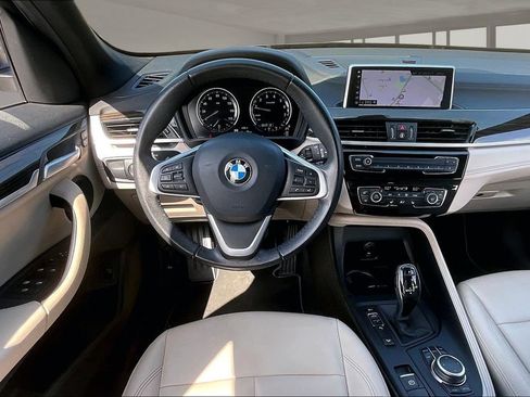 Used 2022 BMW X1 xDrive28i w/ Premium Package 2 AWD/4WD image 8