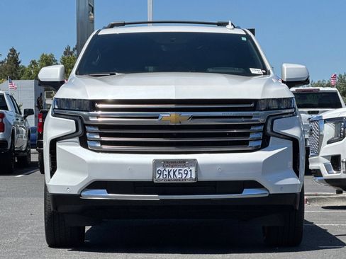 Used 2023 Chevrolet Suburban High Country w/ LPO, Illumination Package AWD/4WD image 9
