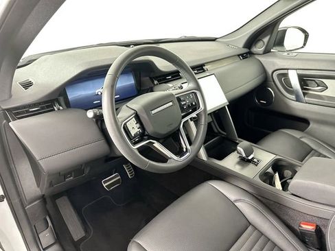 Used 2024 Land Rover Discovery Sport Dynamic SE image 20
