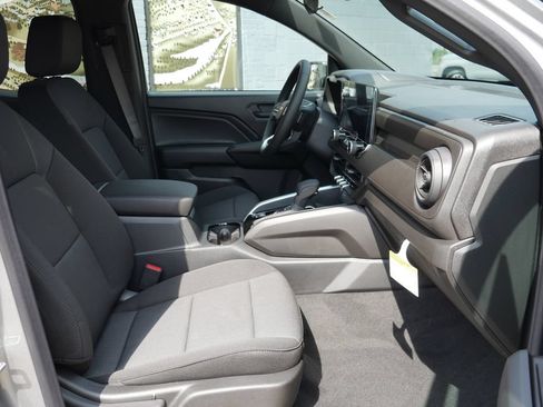 New 2026 Chevrolet Colorado W/T w/ WT Custom Package AWD/4WD image 9