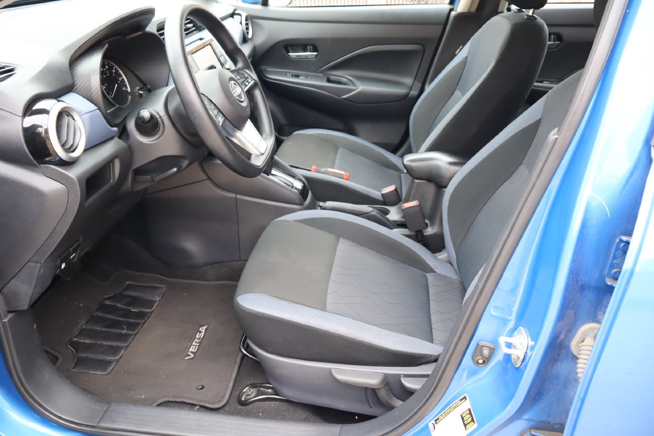 Used 2024 Nissan Versa SV FWD image 14