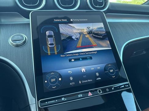 Used 2025 Mercedes-Benz C 300 4MATIC Sedan image 16