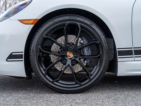 Certified 2024 Porsche 718 Boxster image 12