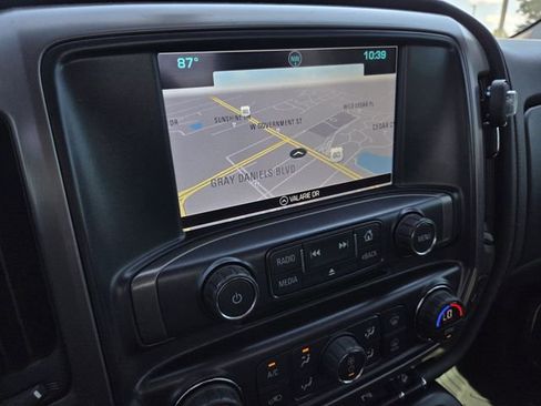 Used 2017 GMC Sierra 1500 SLT AWD/4WD image 8