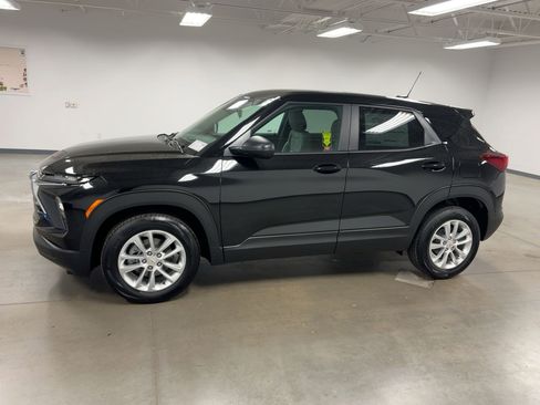 New 2026 Chevrolet TrailBlazer LS w/ LS Convenience Package image 2