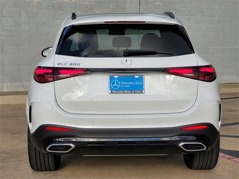 New 2026 Mercedes-Benz GLC 300 image 5