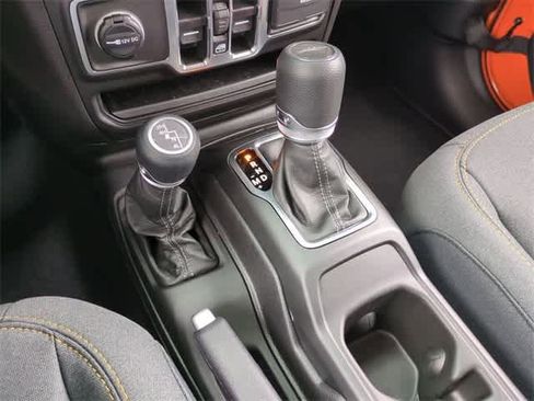 New 2025 Jeep Gladiator Sport image 32