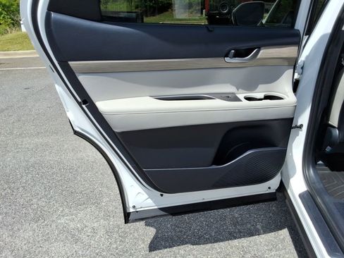 Used 2021 Hyundai Palisade SEL FWD image 17