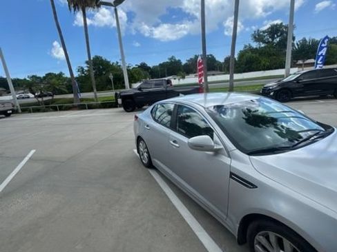 Used 2014 Kia Optima EX w/ Paint Protection Film Package FWD image 4