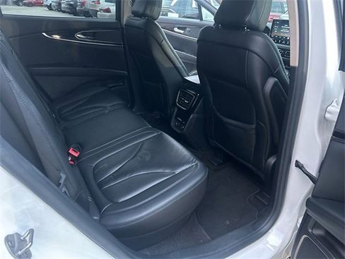 Used 2021 Lincoln Nautilus AWD w/ Equipment Group 101A image 17